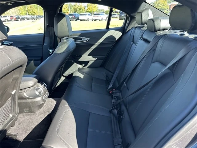 2024 Alfa Romeo Giulia - Image 8 of 12
