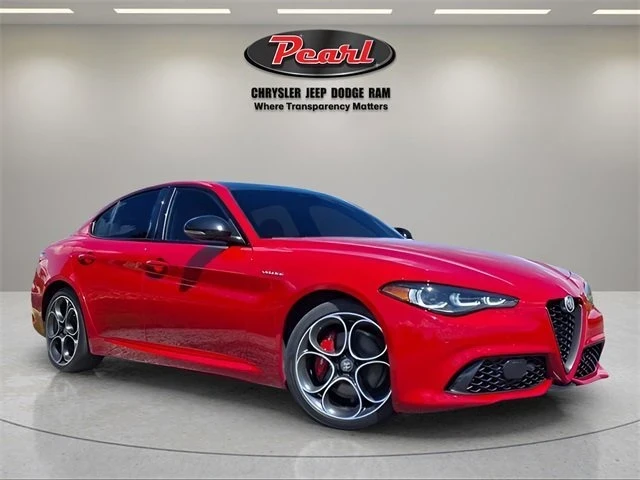 2024 Alfa Romeo Giulia - Image 2 of 5