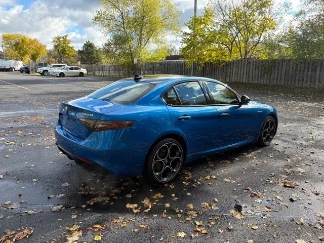 2024 Alfa Romeo Giulia - Image 2 of 17