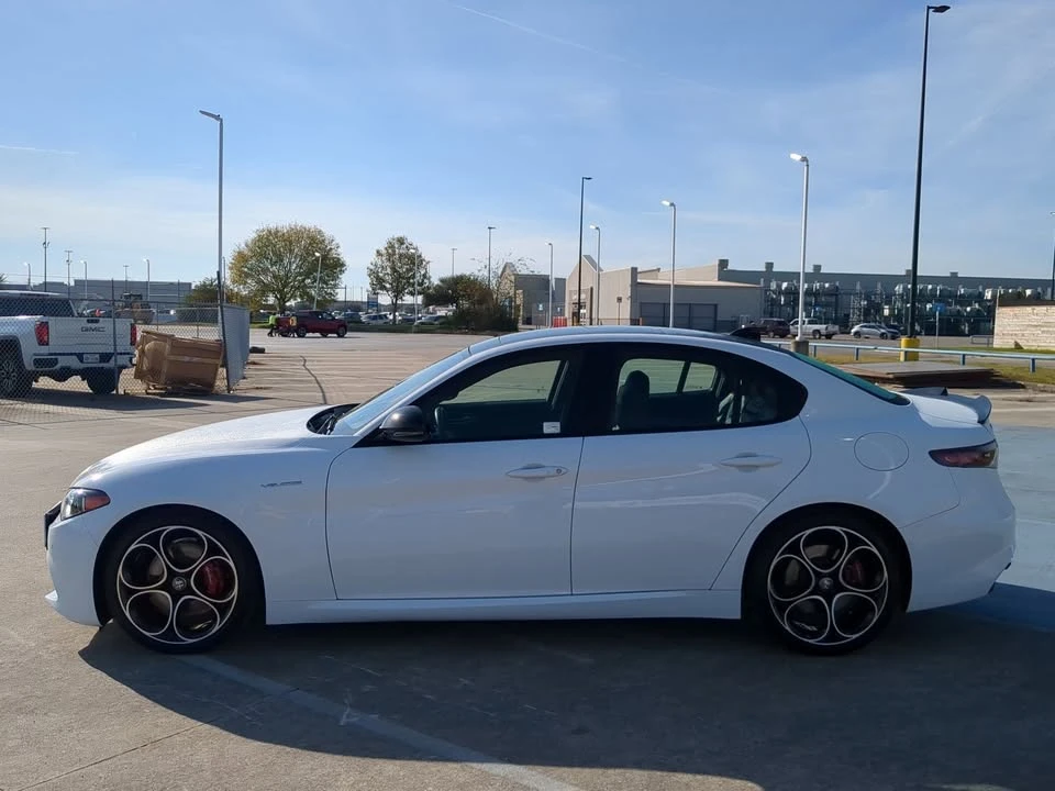 2024 Alfa Romeo Giulia - Image 3 of 7