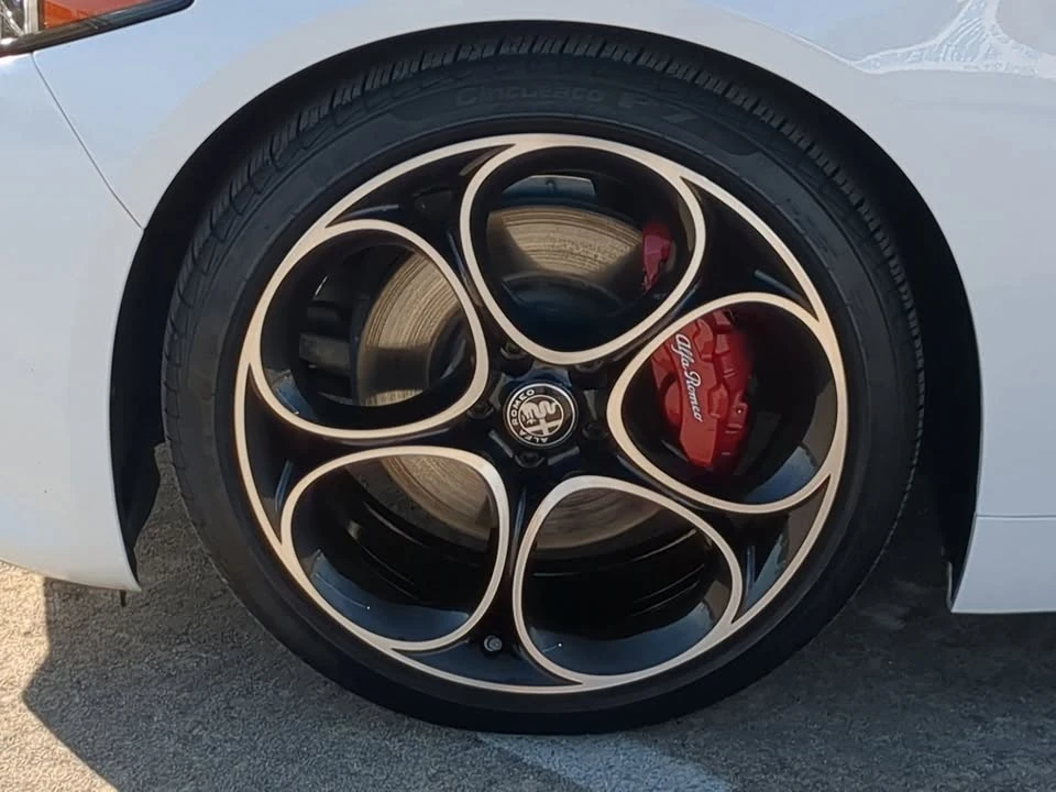 2024 Alfa Romeo Giulia - Image 4 of 7