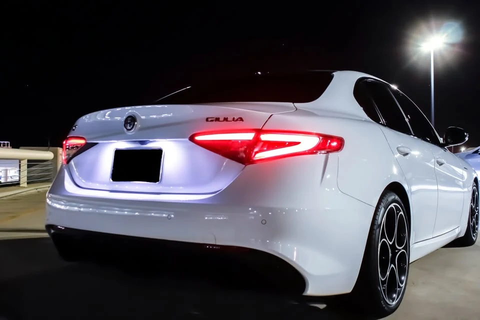2024 Alfa Romeo Giulia - Image 2 of 13