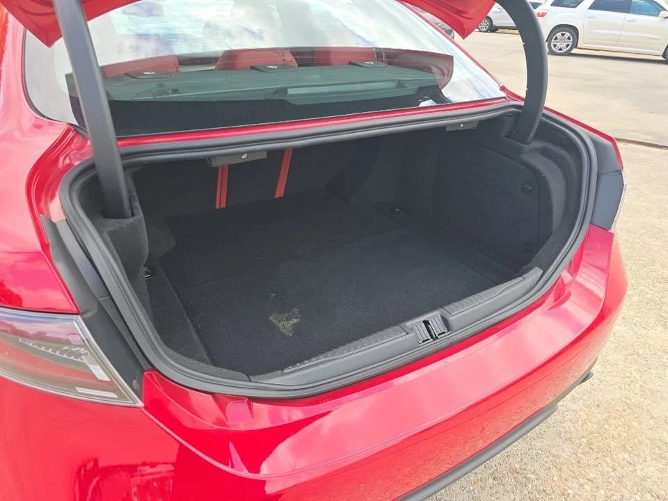 2024 Alfa Romeo Giulia - Image 18 of 18