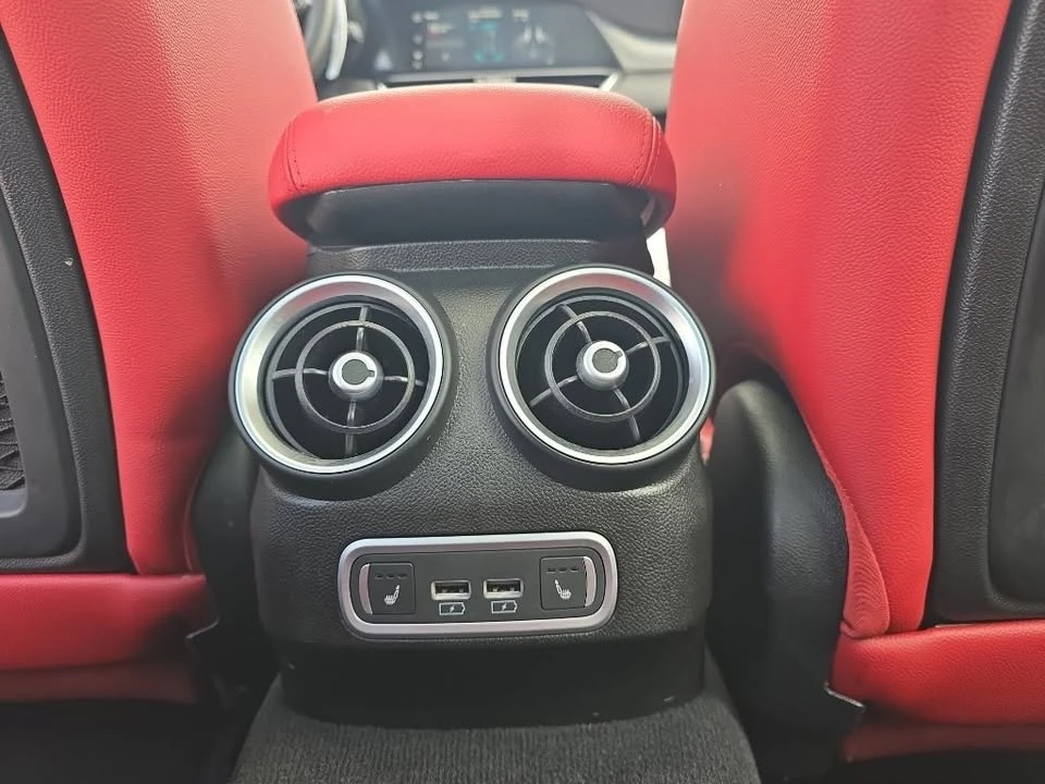2024 Alfa Romeo Giulia - Image 16 of 18