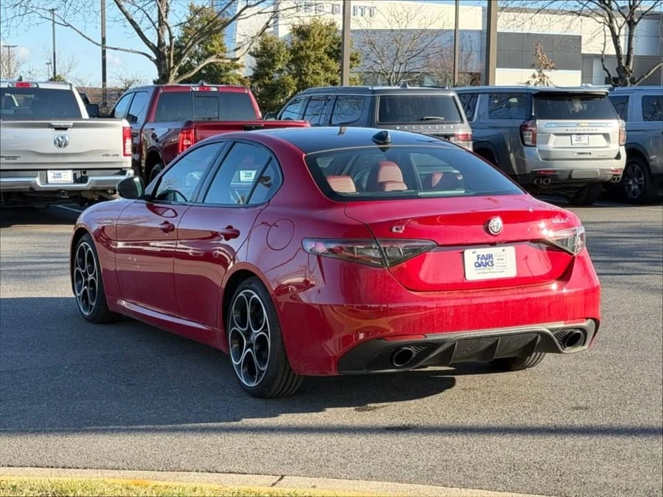 2024 Alfa Romeo Giulia - Image 7 of 16