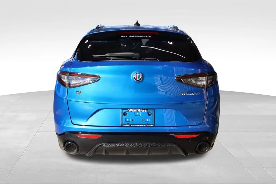 2024 Alfa Romeo Stelvio - Image 4 of 16
