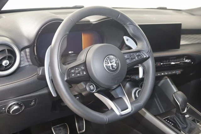 2024 Alfa Romeo Tonale - Image 5 of 19
