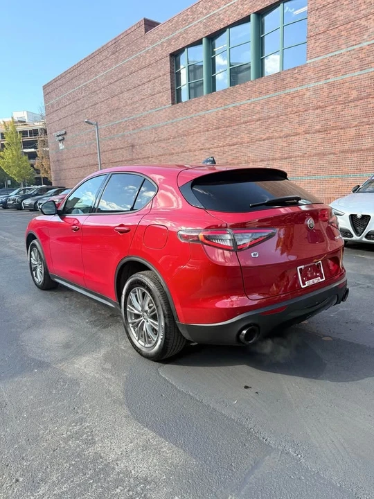 2024 Alfa Romeo Stelvio - Image 2 of 13