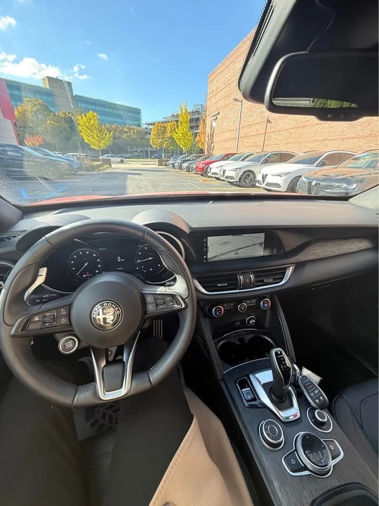 2024 Alfa Romeo Stelvio - Image 9 of 13