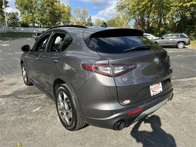 2024 Alfa Romeo Stelvio - Image 5 of 13
