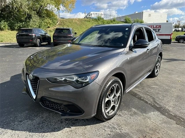 2024 Alfa Romeo Stelvio - Image 2 of 13