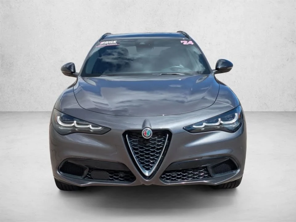 2024 Alfa Romeo Stelvio - Image 2 of 14