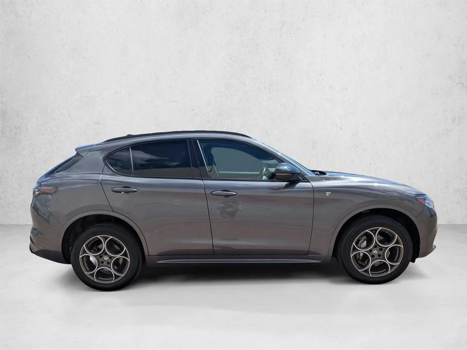 2024 Alfa Romeo Stelvio - Image 4 of 14