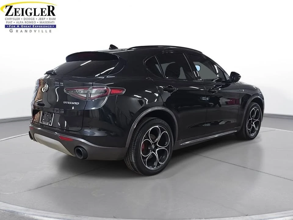 2024 Alfa Romeo Stelvio - Image 5 of 20