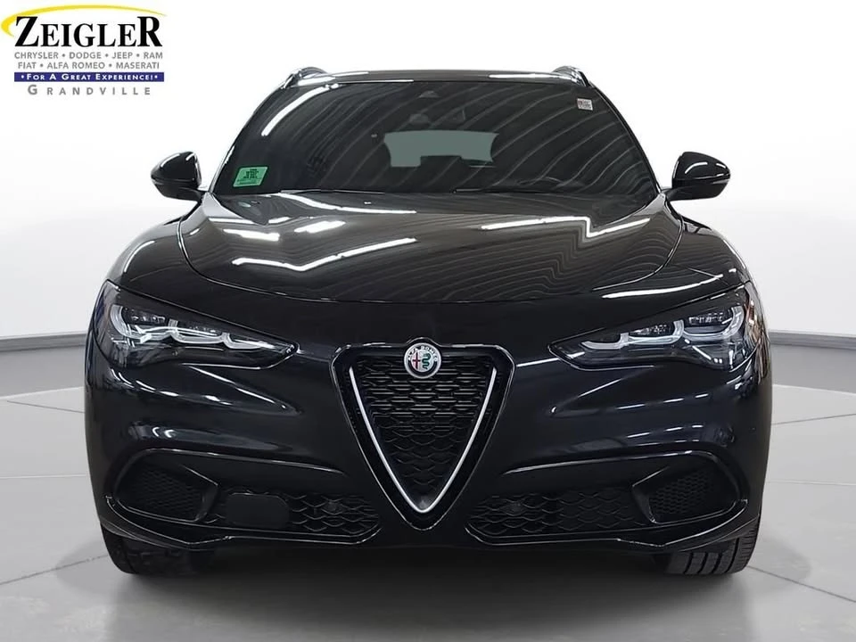 2024 Alfa Romeo Stelvio - Image 2 of 20