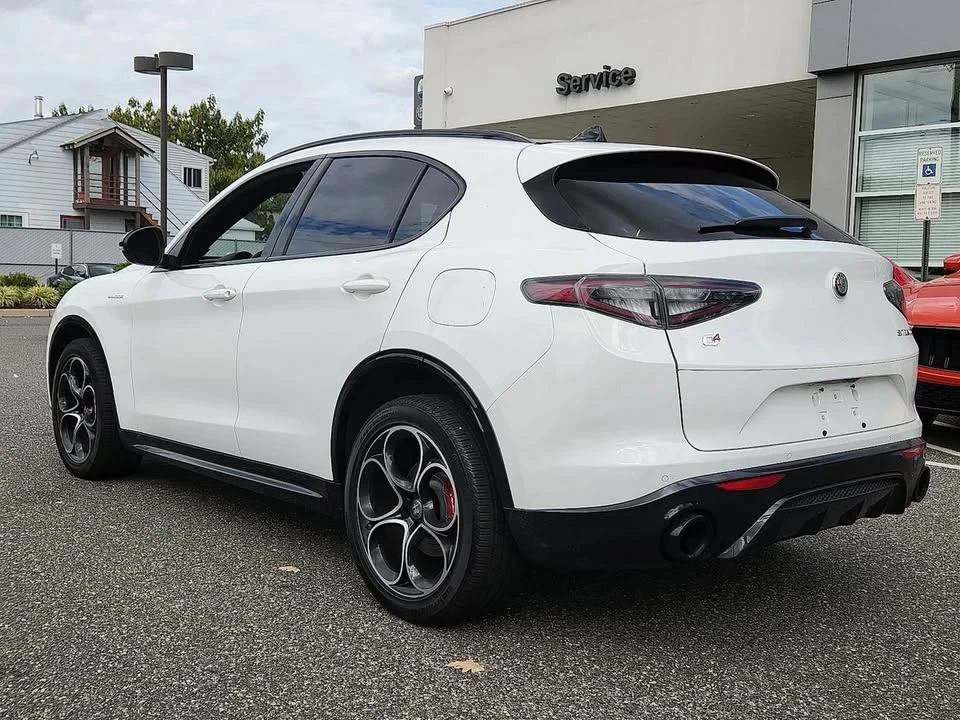 2024 Alfa Romeo Stelvio - Image 6 of 12