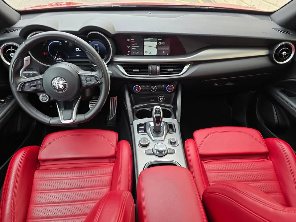 2024 Alfa Romeo Stelvio - Image 2 of 20