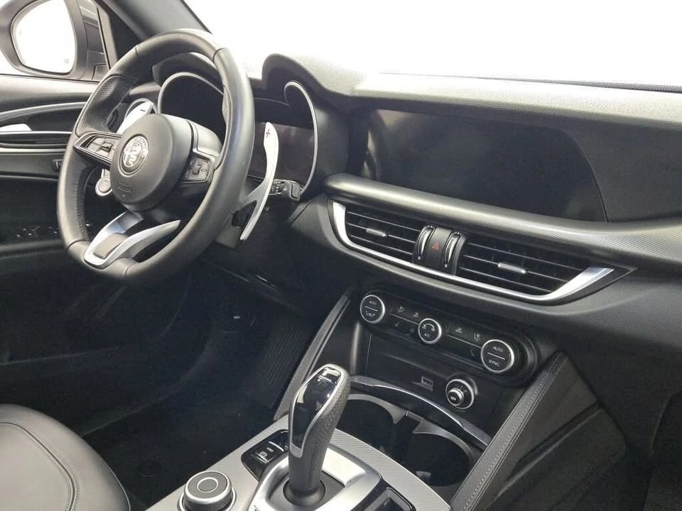 2024 Alfa Romeo Stelvio - Image 9 of 20
