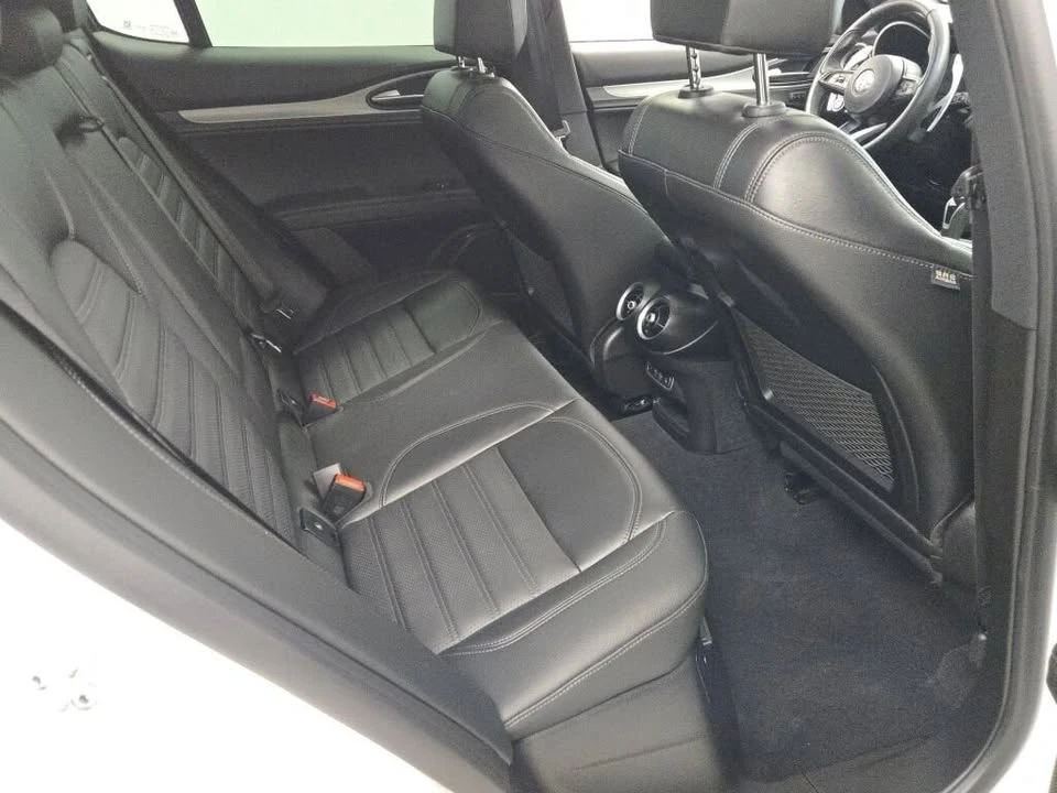 2024 Alfa Romeo Stelvio - Image 10 of 20