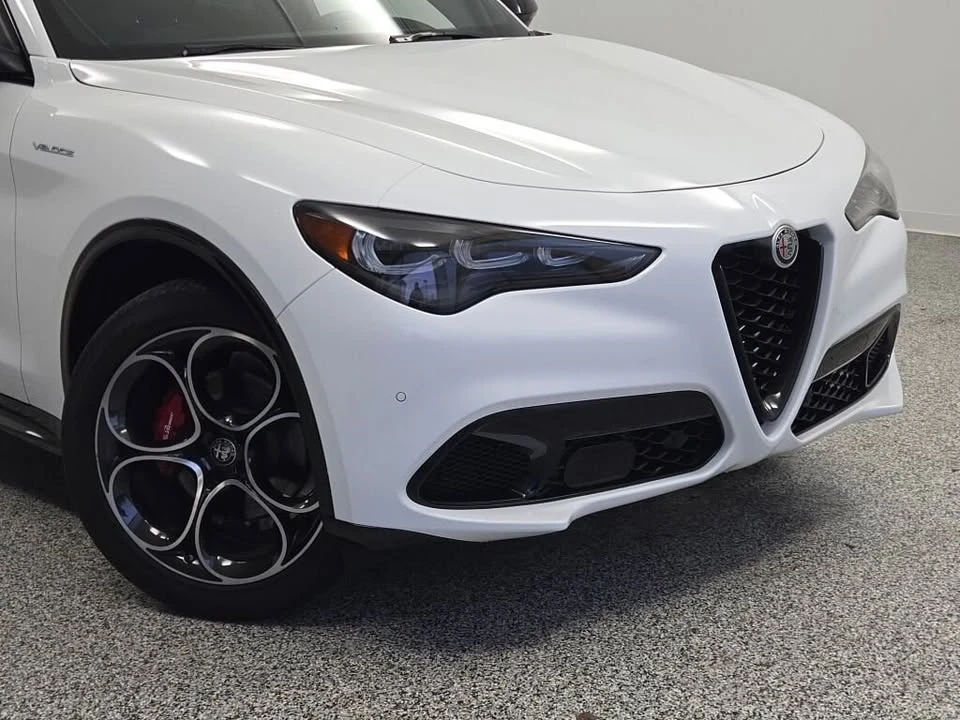 2024 Alfa Romeo Stelvio - Image 2 of 20