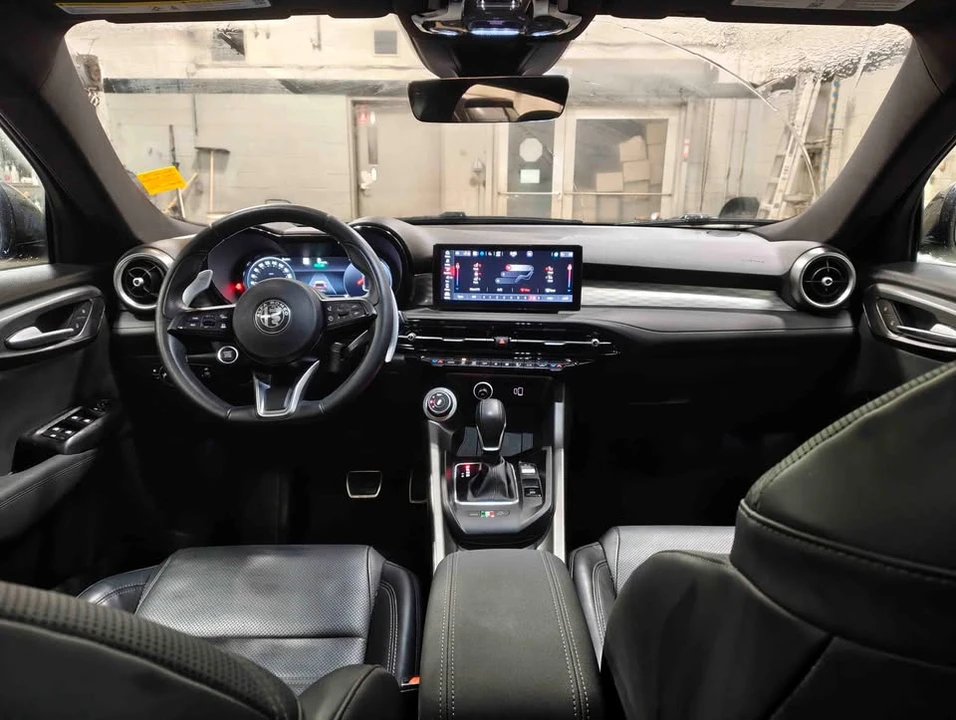 2024 Alfa Romeo Tonale - Image 2 of 6