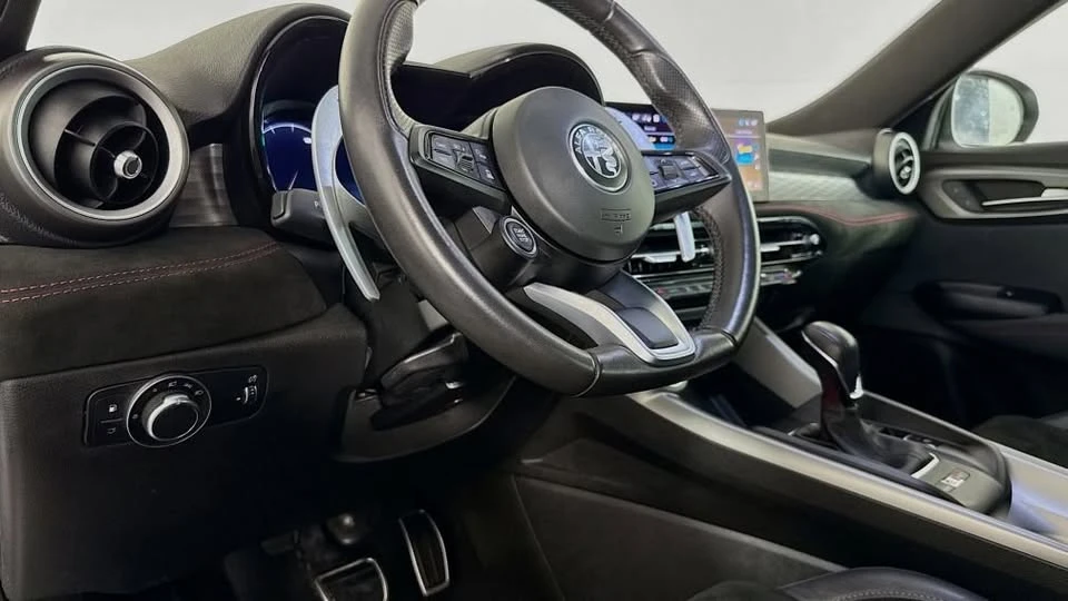 2024 Alfa Romeo Tonale - Image 17 of 20