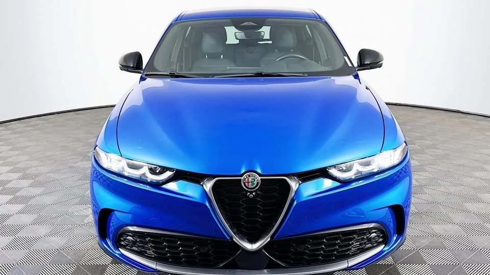 2024 Alfa Romeo Tonale - Image 2 of 17
