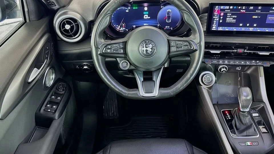 2024 Alfa Romeo Tonale - Image 9 of 17