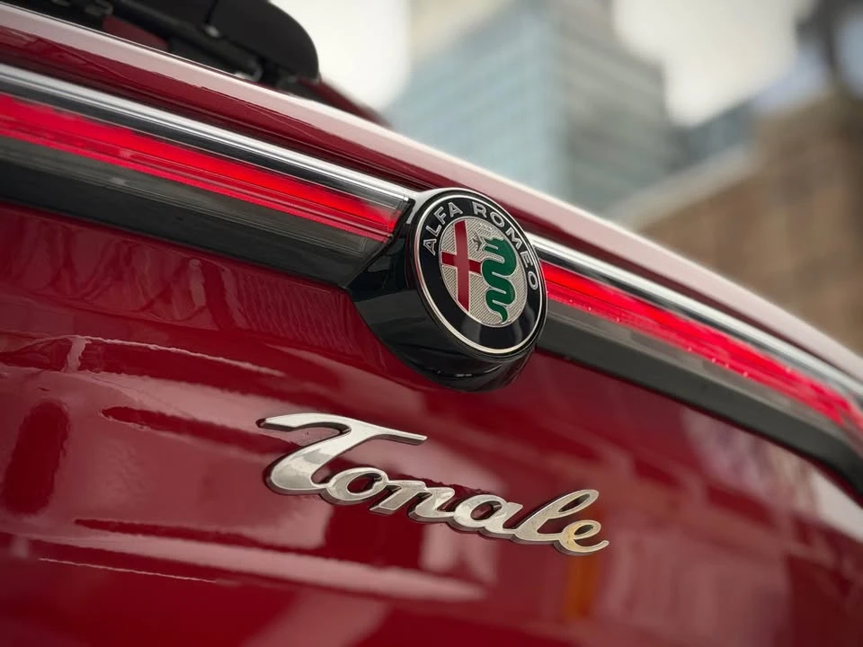2024 Alfa Romeo Tonale - Image 8 of 13