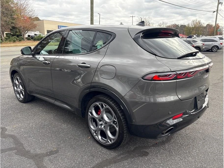 2024 Alfa Romeo Tonale - Image 4 of 20