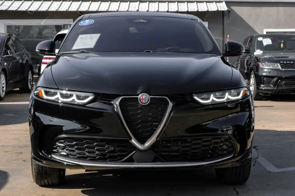 2024 Alfa Romeo Tonale - Image 2 of 9