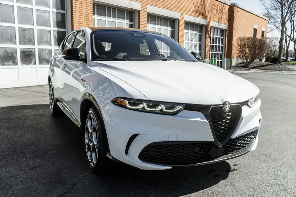 2024 Alfa Romeo Tonale - Image 3 of 16