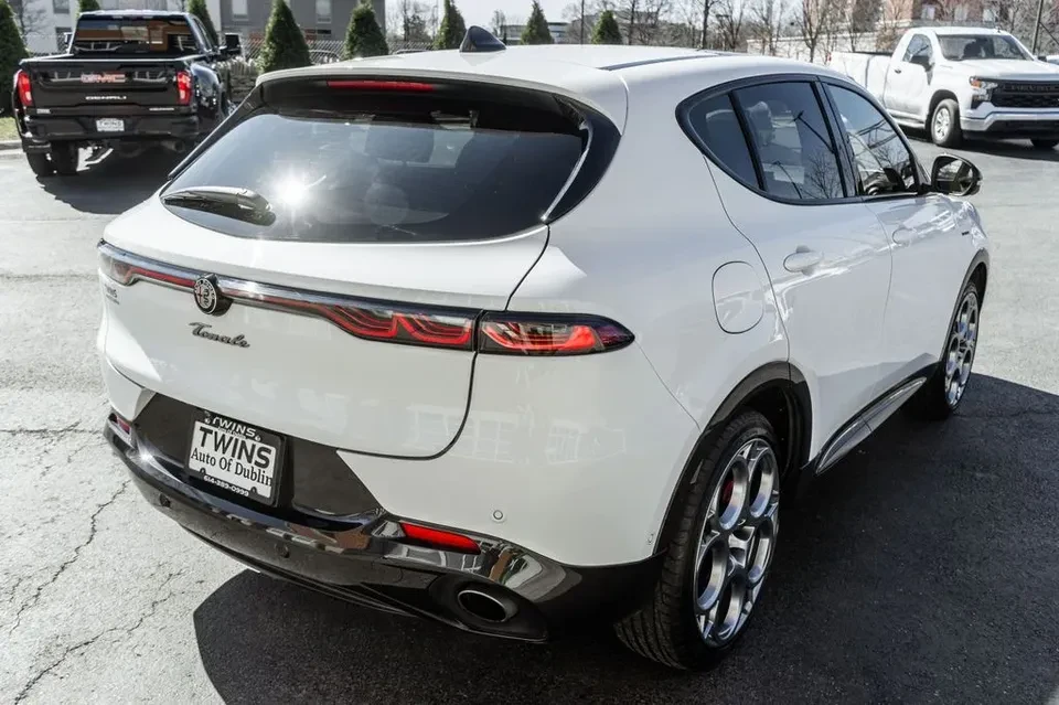 2024 Alfa Romeo Tonale - Image 5 of 16