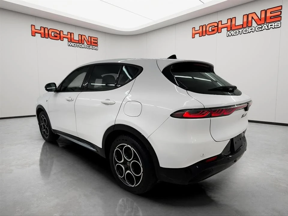 2024 Alfa Romeo Tonale - Image 9 of 20