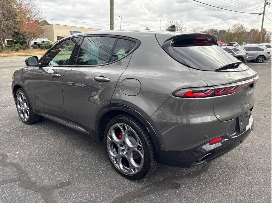 2024 Alfa Romeo Tonale - Image 4 of 20
