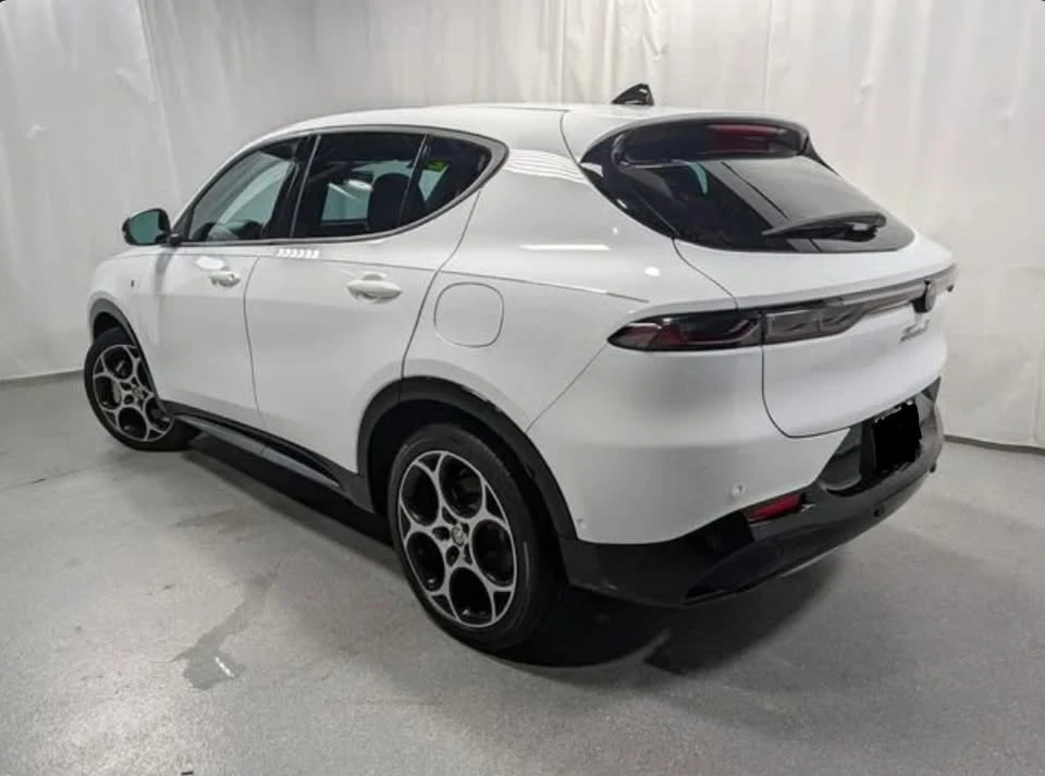 2024 Alfa Romeo Tonale - Image 4 of 9
