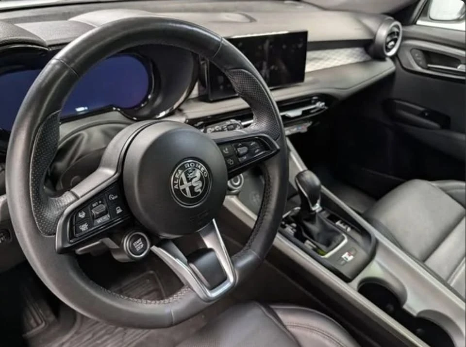 2024 Alfa Romeo Tonale - Image 5 of 9