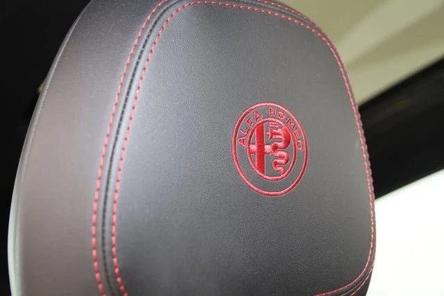 2024 Alfa Romeo Tonale - Image 14 of 20