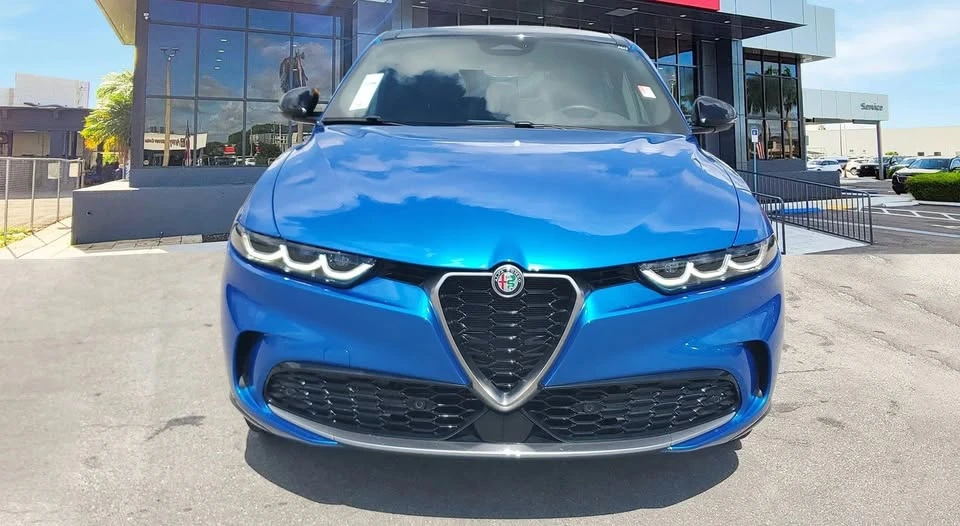 2024 Alfa Romeo Tonale - Image 2 of 20