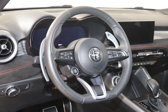 2024 Alfa Romeo Tonale - Image 6 of 20