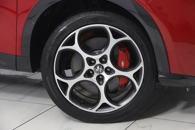 2024 Alfa Romeo Tonale - Image 16 of 20