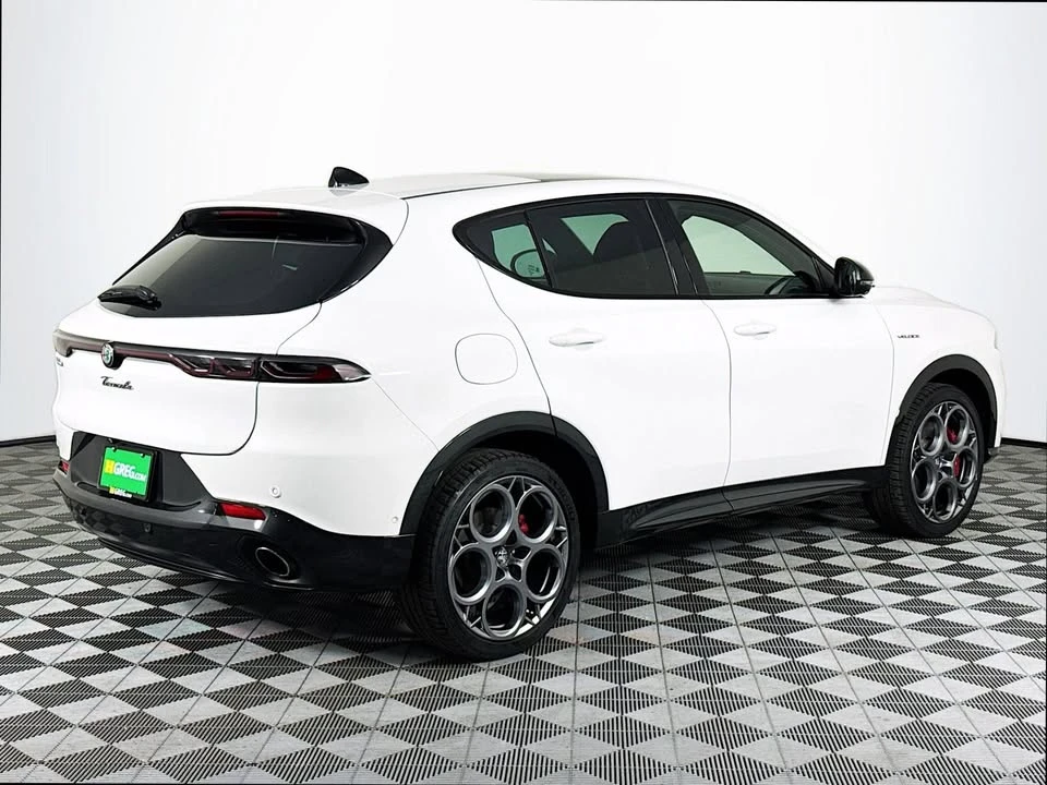 2024 Alfa Romeo Tonale - Image 5 of 18