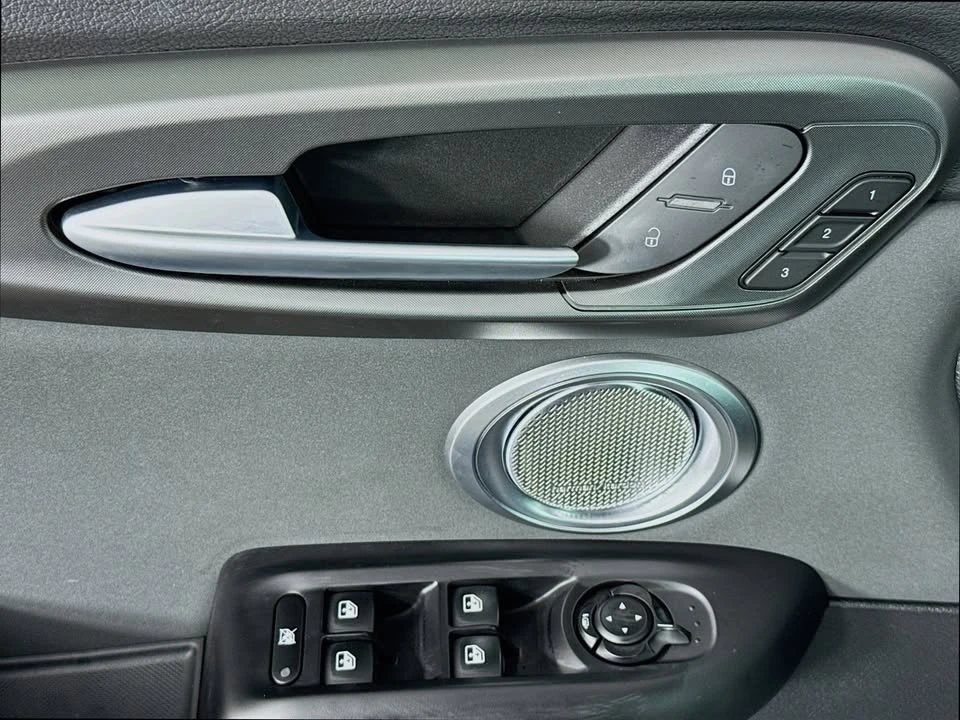 2024 Alfa Romeo Tonale - Image 16 of 18