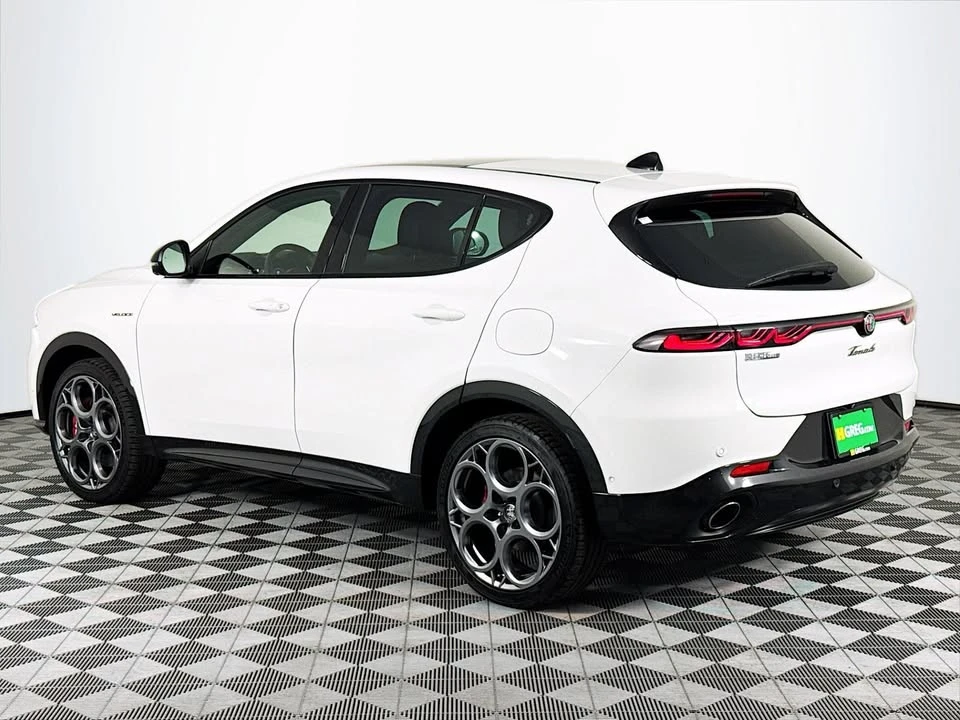 2024 Alfa Romeo Tonale - Image 3 of 18