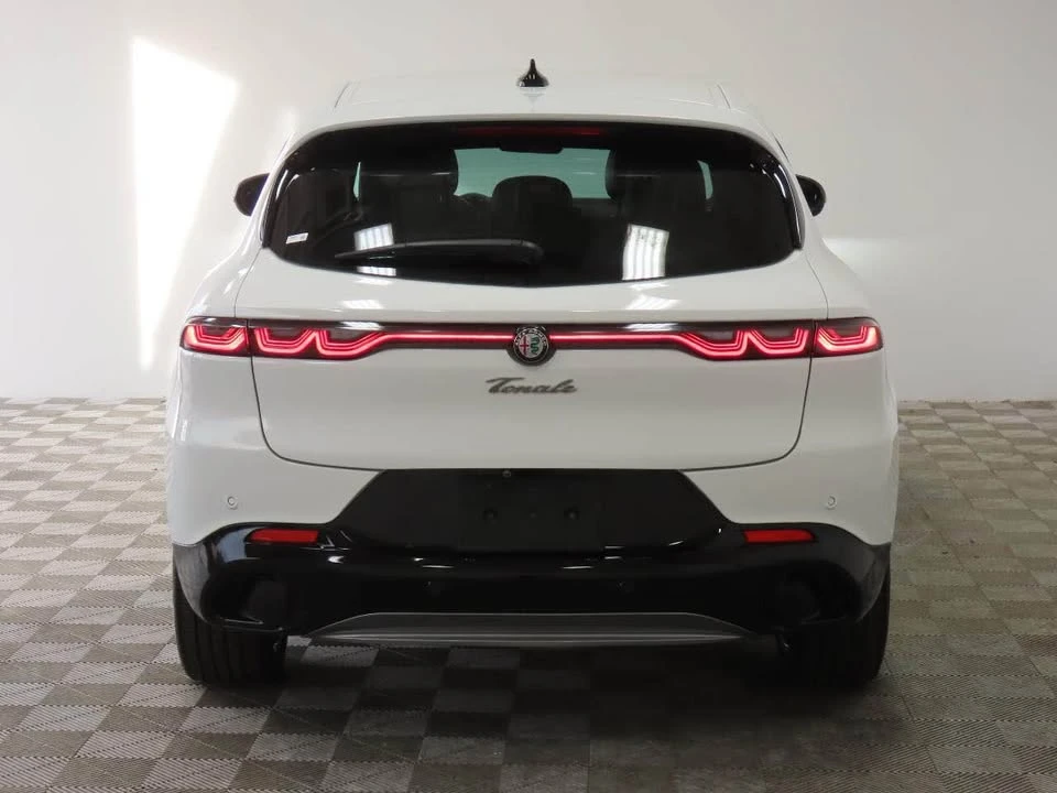 2024 Alfa Romeo Tonale - Image 4 of 19