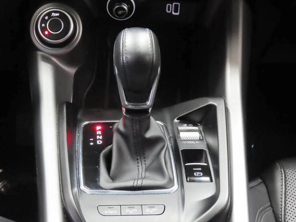 2024 Alfa Romeo Tonale - Image 12 of 19