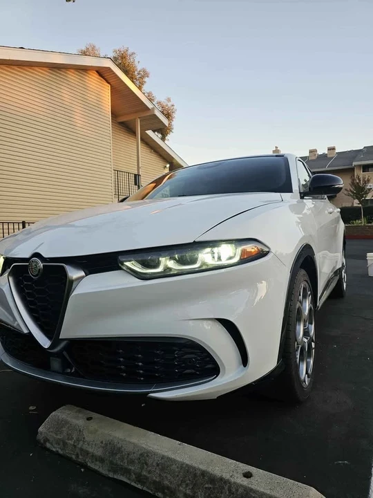 2024 Alfa Romeo Tonale - Image 2 of 18