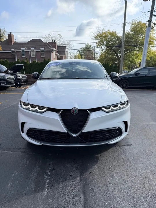 2024 Alfa Romeo Tonale - Image 6 of 18