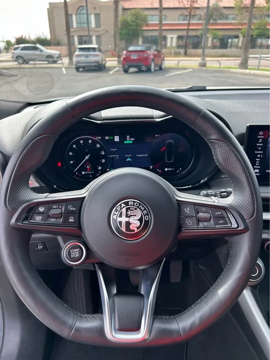 2024 Alfa Romeo Tonale - Image 14 of 18