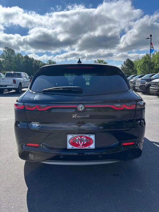 2024 Alfa Romeo Tonale - Image 5 of 12